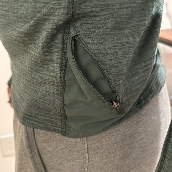 Nike Running Long Sleeve Men’s Dri-Fit Tee - Picture 5 of 5